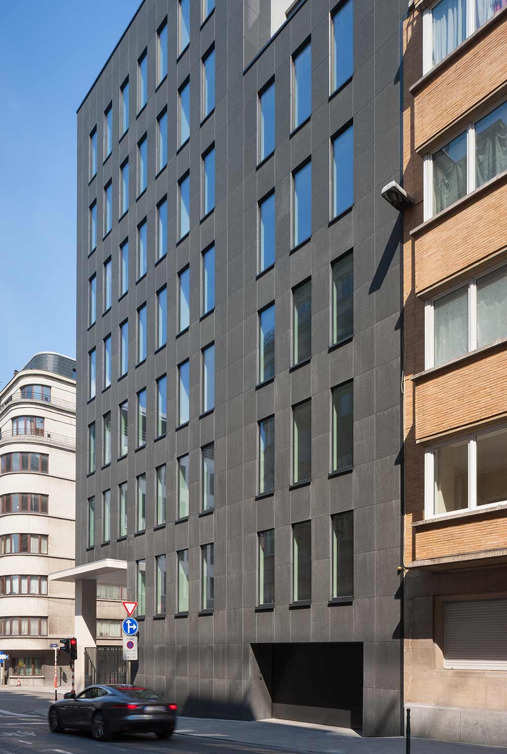Belliard, 65 Building