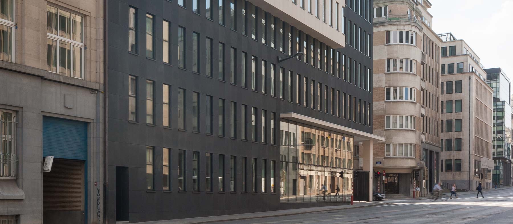 Belliard, 65 Building