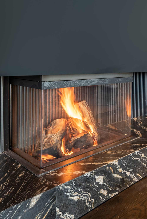 Restaurante & Hotel Pepe Vieira: Fireplace